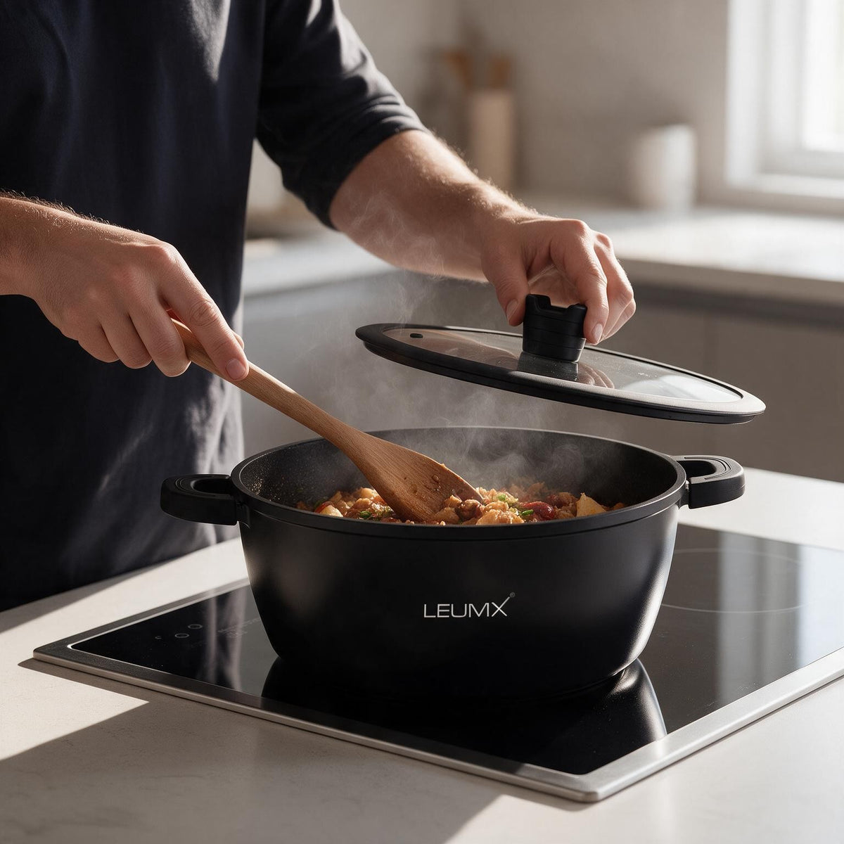 Koken met de LEUMX Black Marble braadpan op inductie